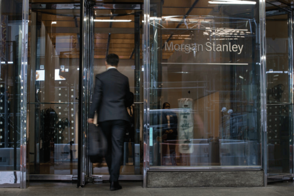 Morgan Stanley plans about 2 000 job cuts to keep a lid on costs