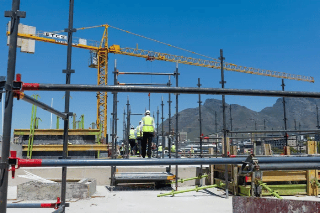 Sharp decline in building confidence index clouds South African construction outlook